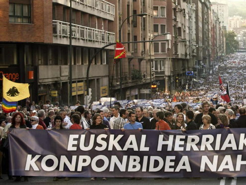 Manifestación de la izquierda abertzale tras el comunicado de la banda terrorista ETA