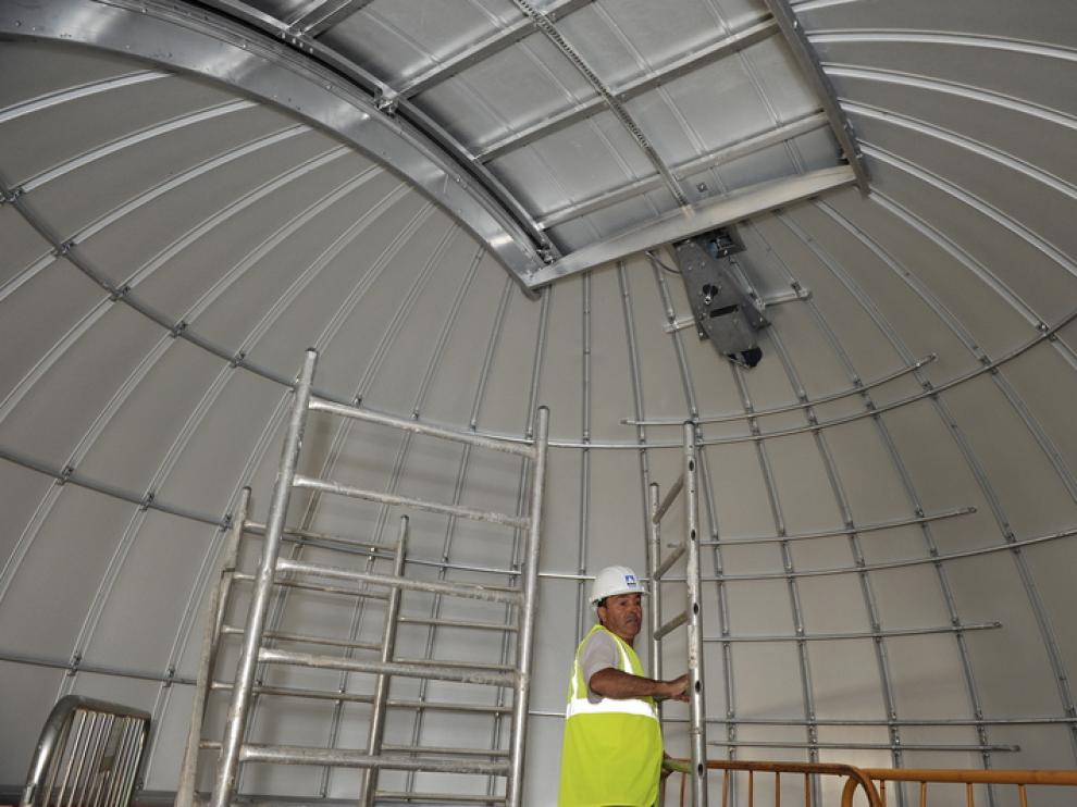 La cúpula para el telescopio auxiliar, el primero que llegará a Javalambre, ya está montada.