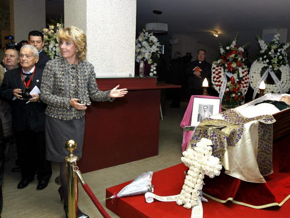 Esperanza Aguirre despide a Antoñete