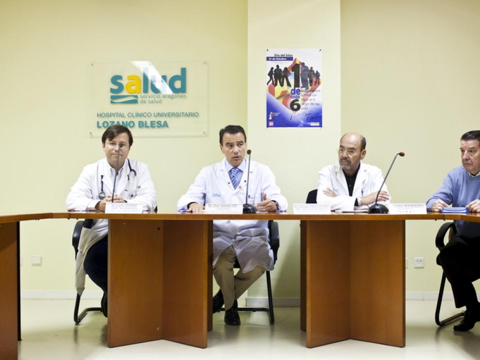 Neurólogos del hospital Clínico de Zaragoza explican los riesgos del ictus