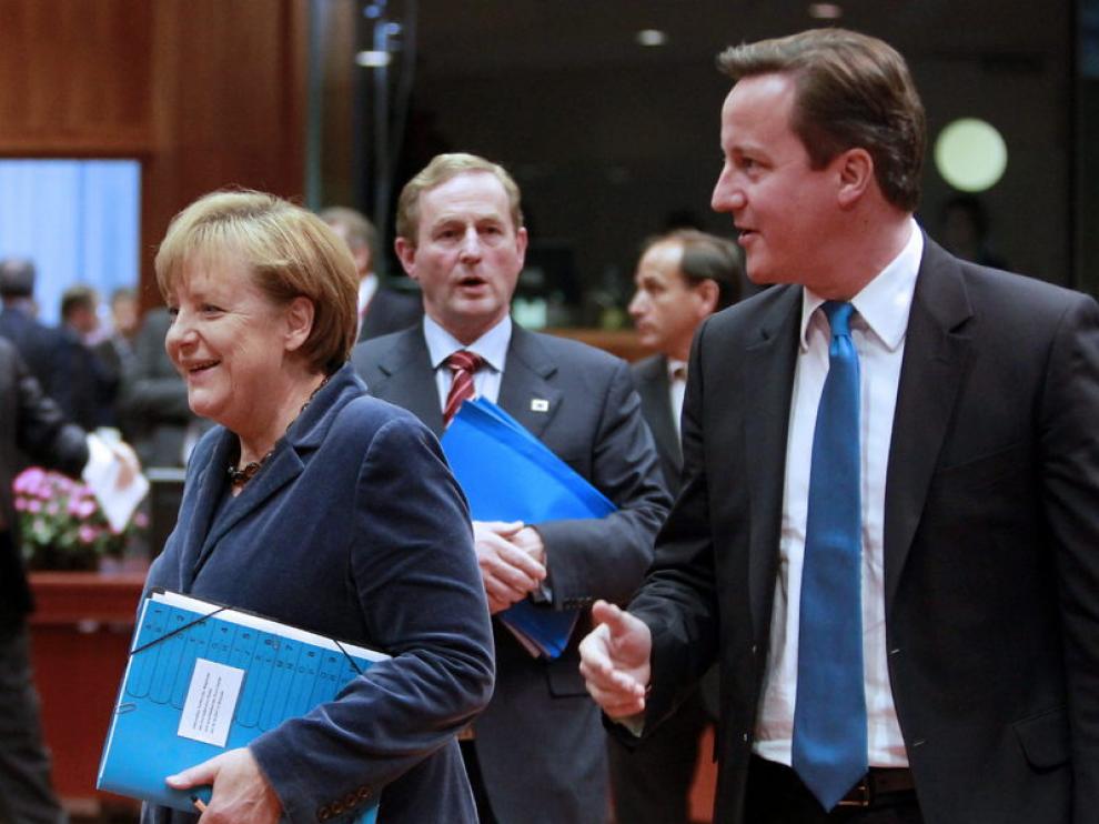 Merkel y Cameron en la cumbre