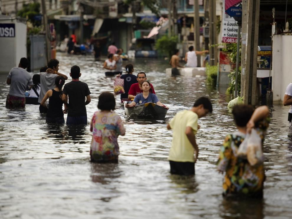 Las inundaciones en Tailandia han dejado 381 muertos