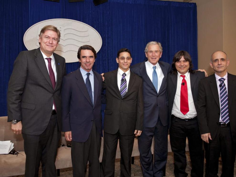 Bush y Aznar durante el acto en Dallas.