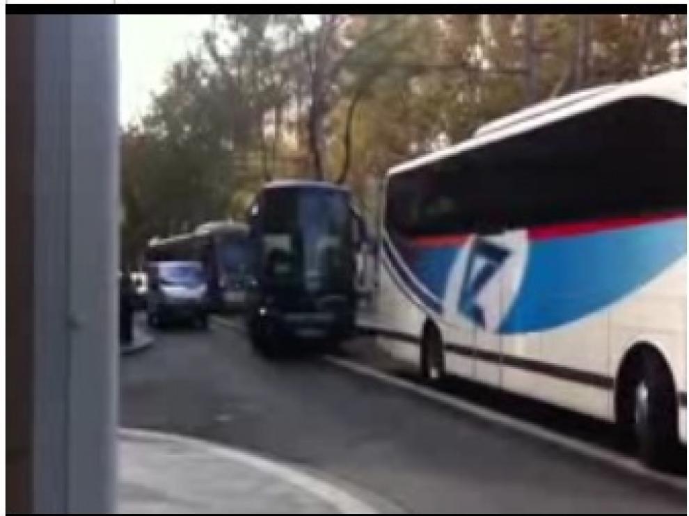 Puede ver el vídeo en la parte derecha de la página.