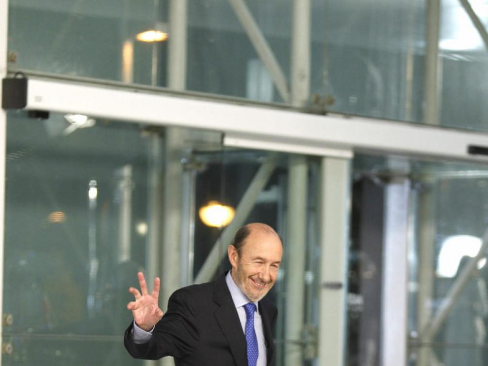 Rubalcaba a su llegada al Palacio de Congresos