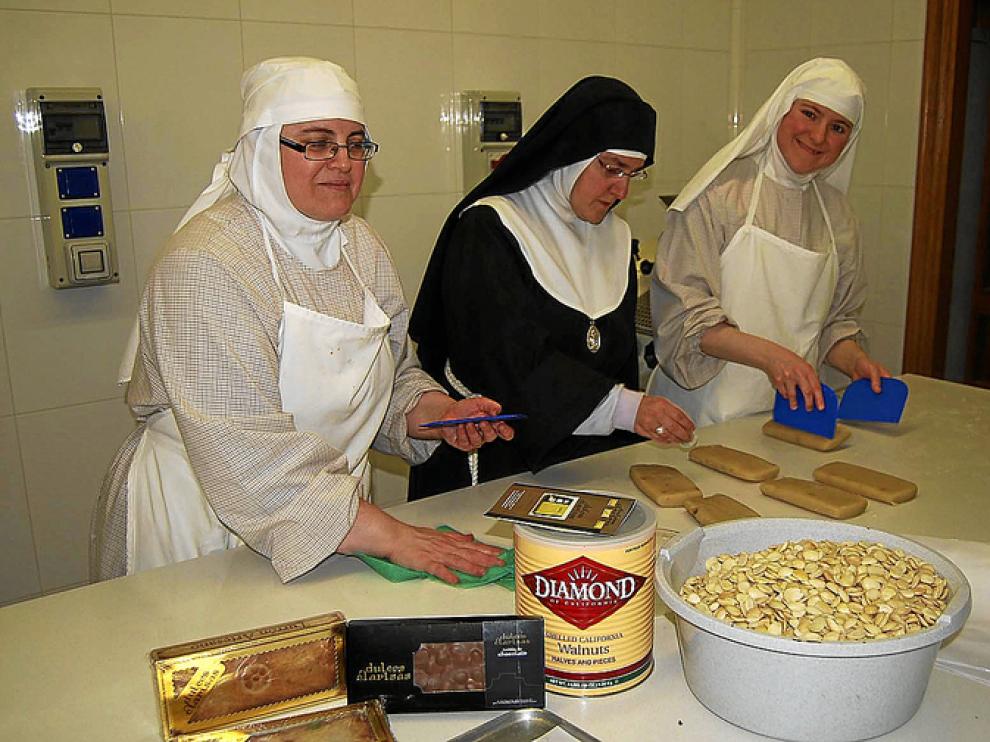 Los trabajos que tradicionalmente hacían las monjas, ya no son suficientes para cubrir costes.