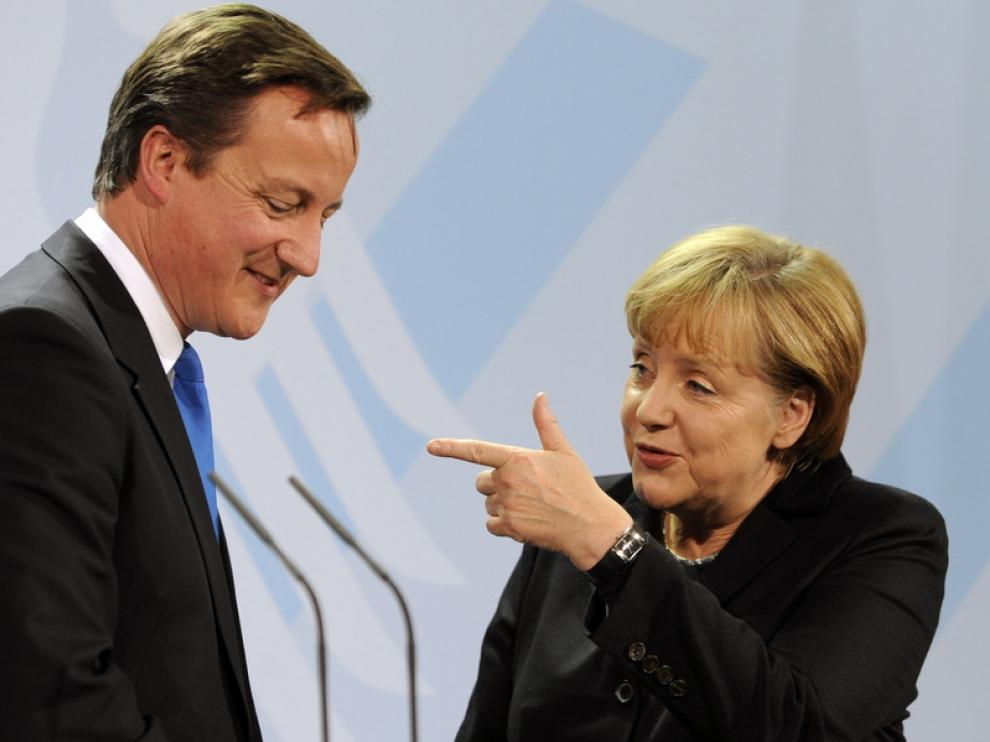 Angela Merkel y James Cameron tras su reunión en Berlín