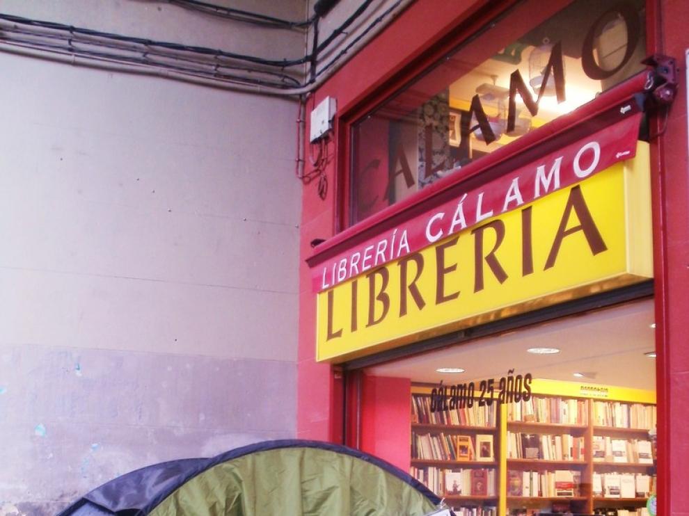 La librería Cálamo patrocina esta original iniciativa.
