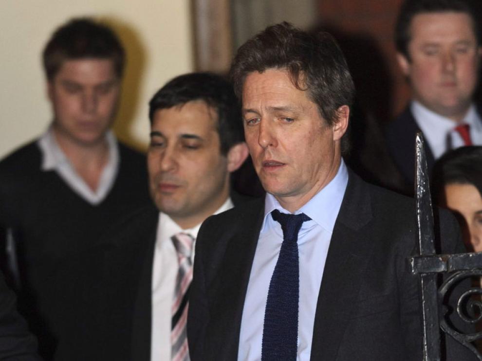 El actor Hugh Grant, a su salida de la Corte de Londres, tras prestar declaración