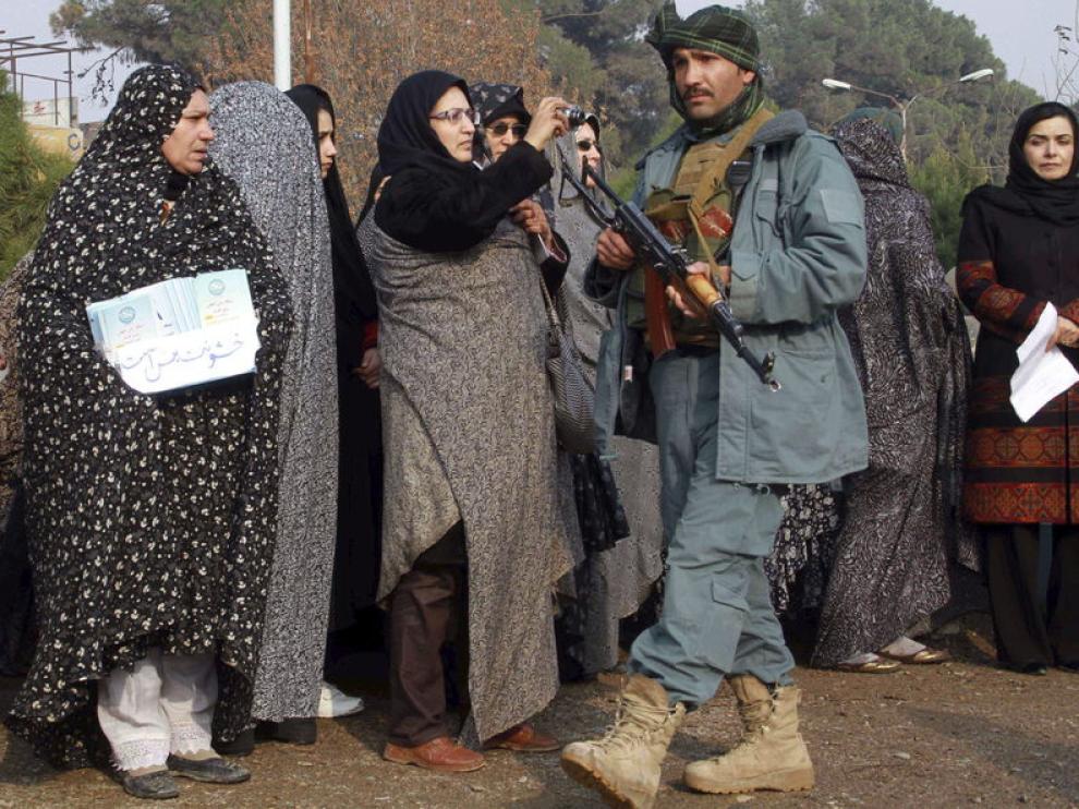 Mujeres afganas se manifiestan contra la violencia de género