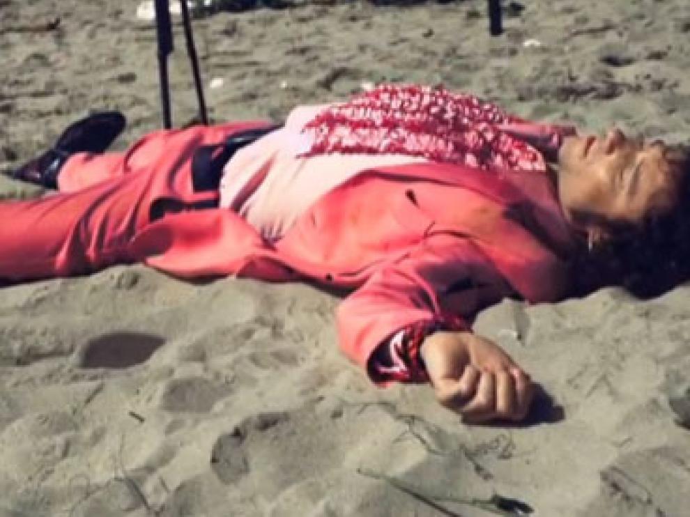 Fotograma de el último videoclip de Enrique Bunbury