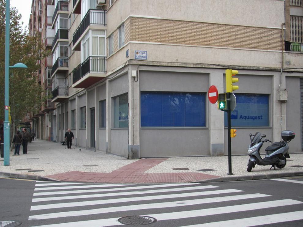 Local en el que, según la asociación vecinal, irá ubicado el nuevo centro.