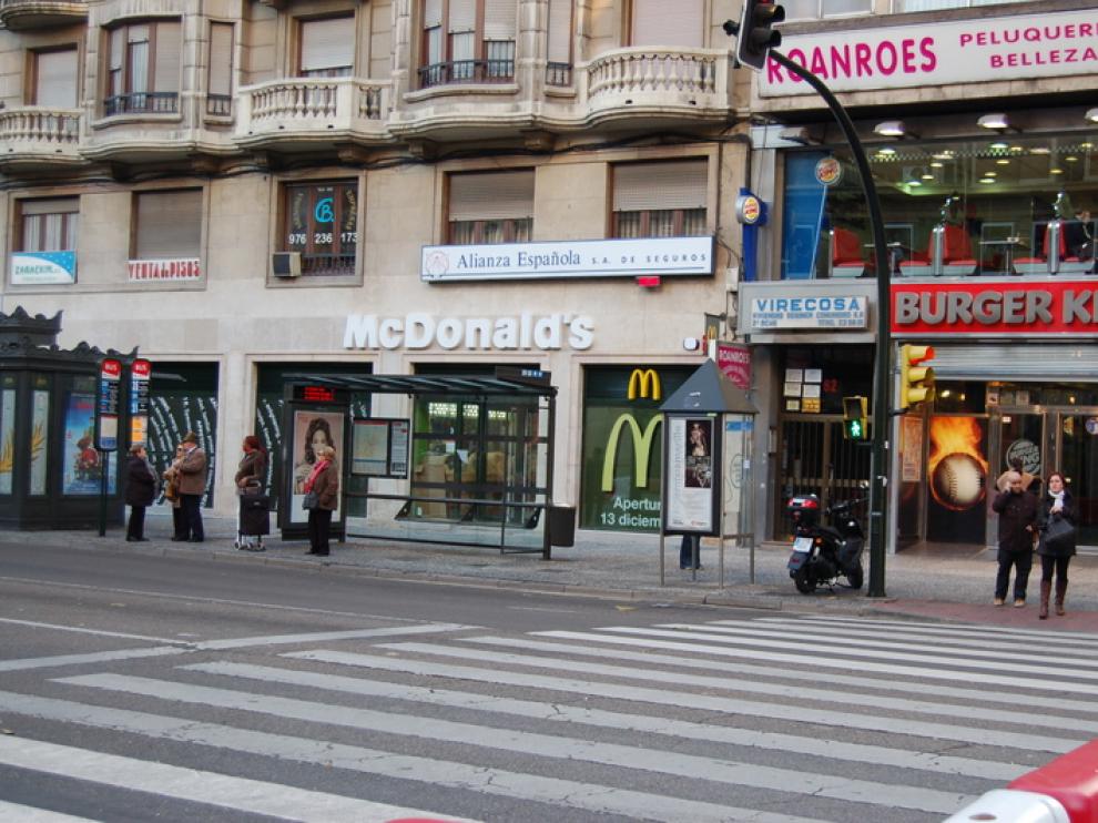 Nuevo Mcdonalds en El Coso, al lado del Burger King