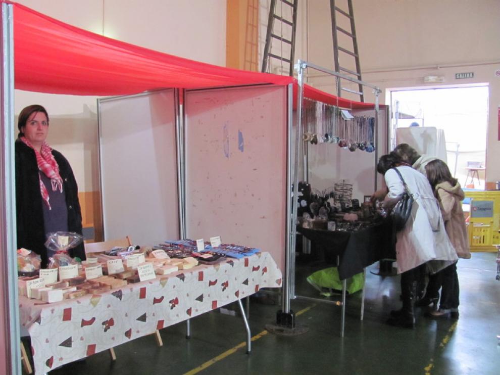 Mercadillo navideño en Miralbueno