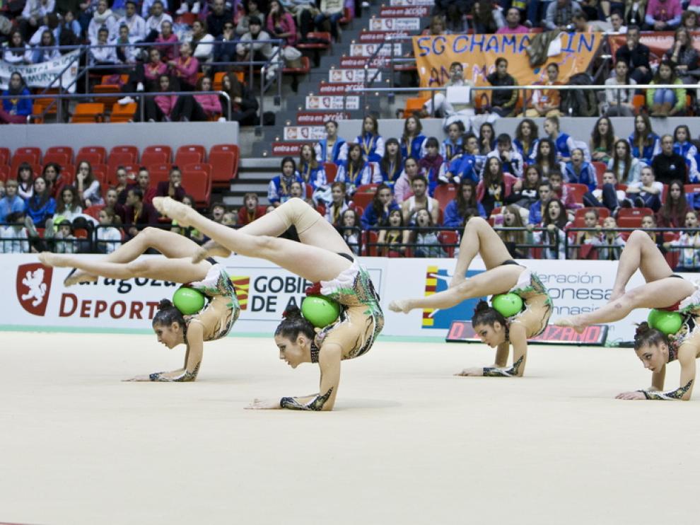 Algunas participantes de Zaragoza, durante su turno de actuación