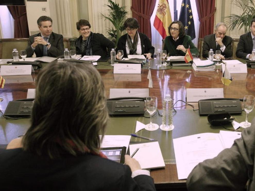 La ministra de Medio Ambiente y Medio Rural y Marino en funciones, Rosa Aguilar