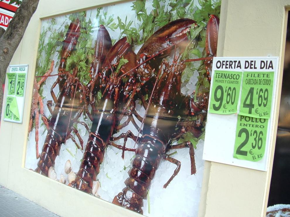 Ofertas en un supermercado de la capital oscense