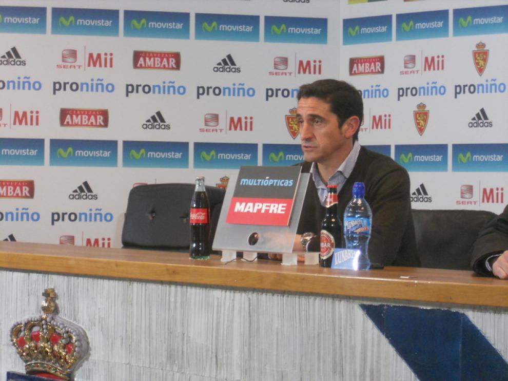 Manolo Jiménez, durante la rueda de prensa