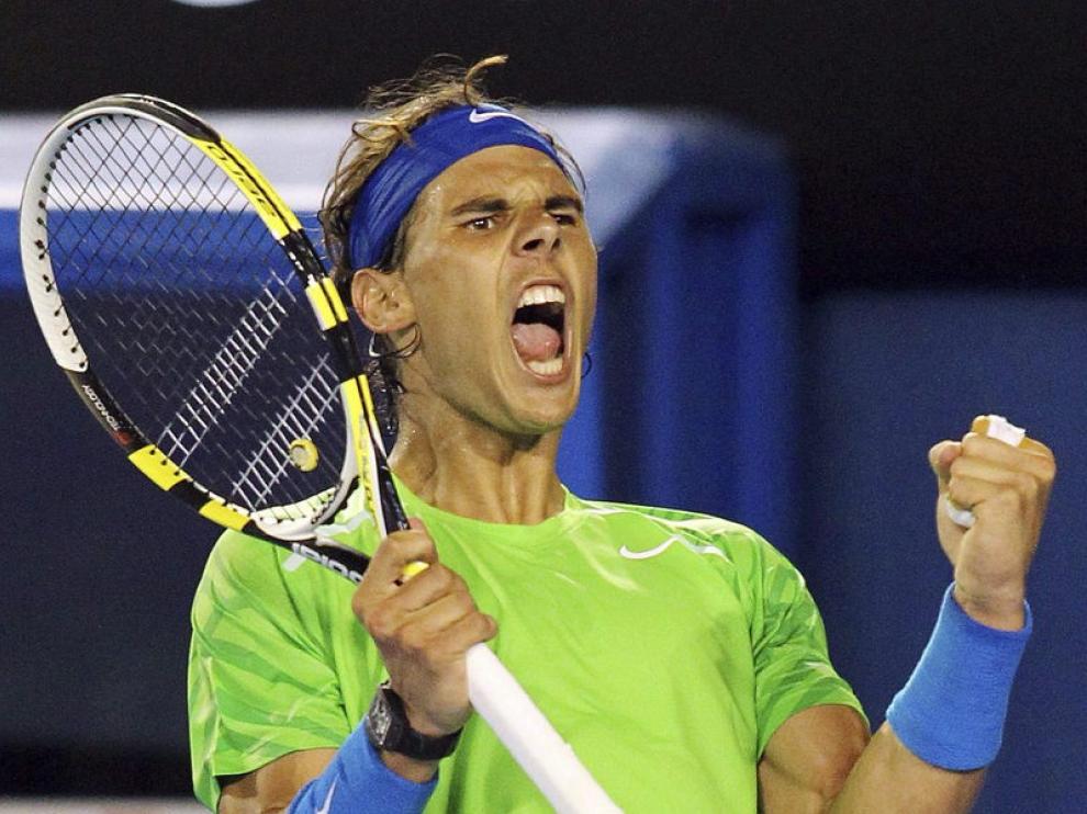 El tenista español Rafael Nadal reacciona ante el checo Thomas Berdych
