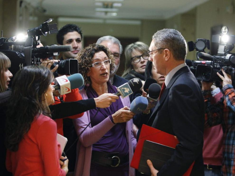 El ministro de Justicia, Alberto Ruiz-Gallardónm, atiende a los medios