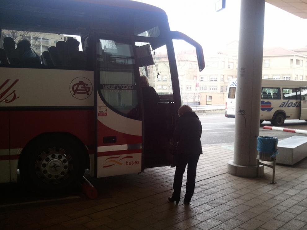 Autobús de la línea Huesca-Sariñena