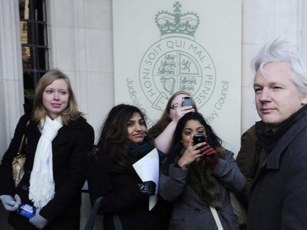 Julian Assange, a su llegada a la corte británica