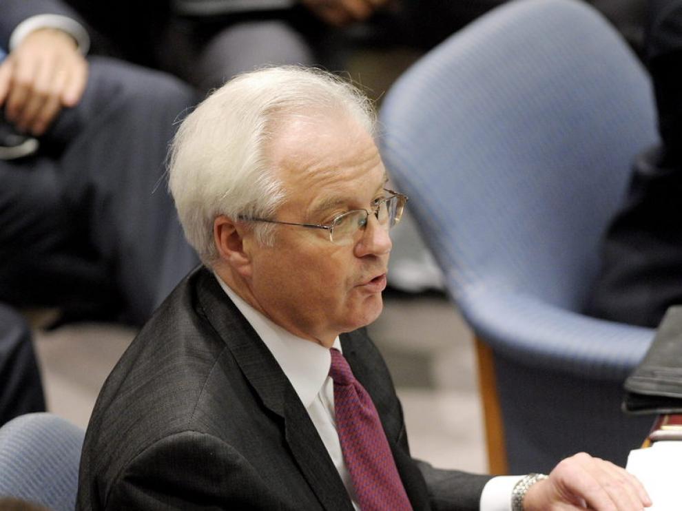 El embajador ruso ante la ONU, Vitaly Churkin, habla durante la reunión del Consejo de Seguridad de la ONU.