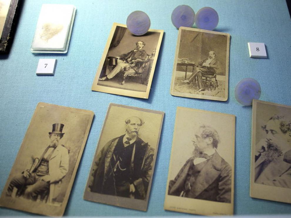 Varios retratos familiares en la Casa Museo de Charles Dickens, en Portsmouth