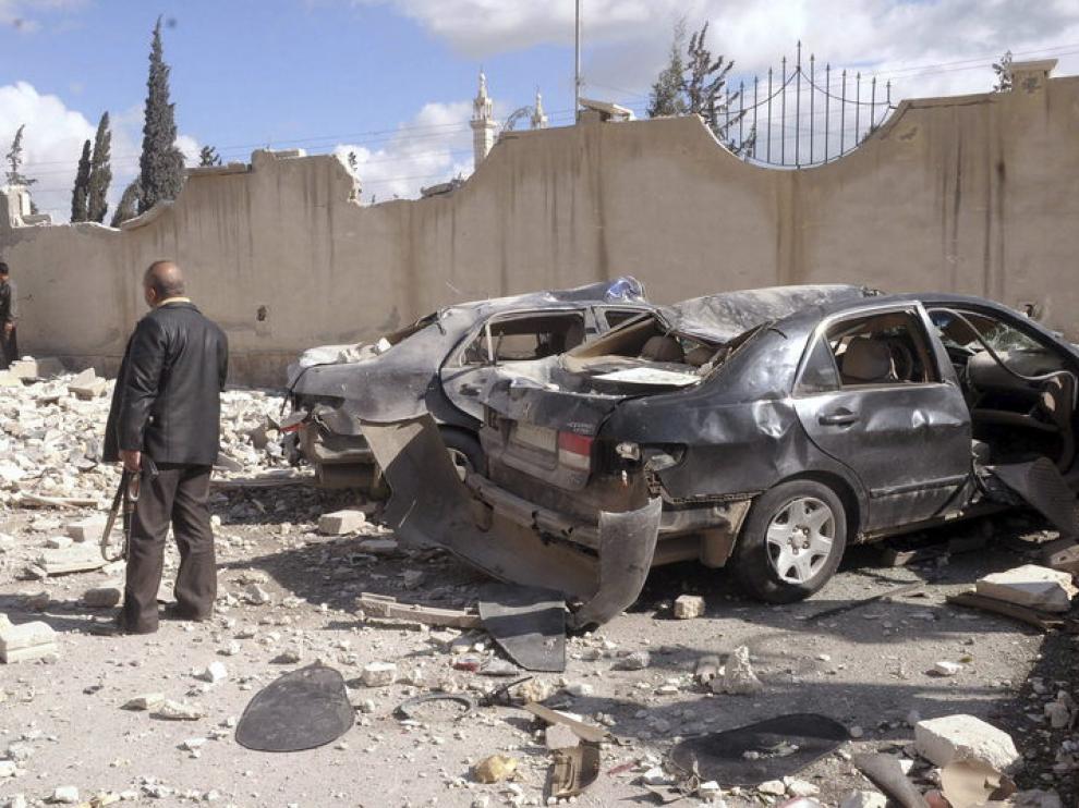 Fotografía cedida por la Agencia Árabe Siria de Noticias (SANA) que muestra el lugar de una explosión en Alepo