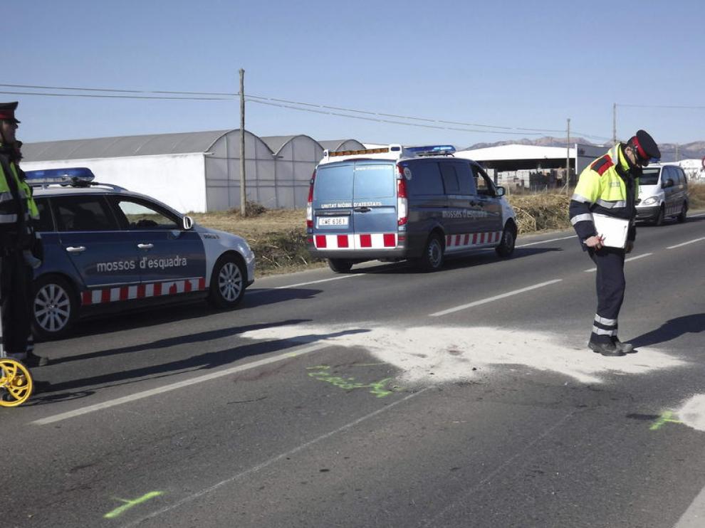 La Policía investiga el atropello de los cuatro ciclistas producido en Lérida.
