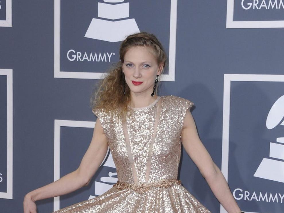 Greta Bech en la 54 edición de los premios Grammy.