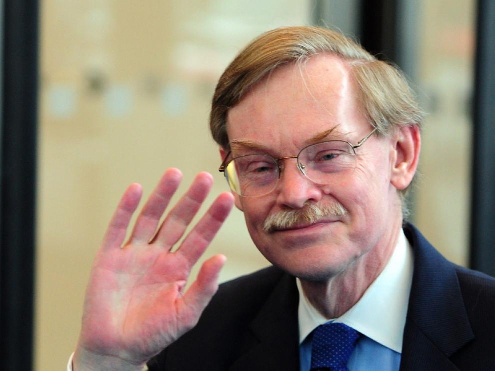 Zoellick informó este miércoles de que no optará a su reelección como presidente del BM.