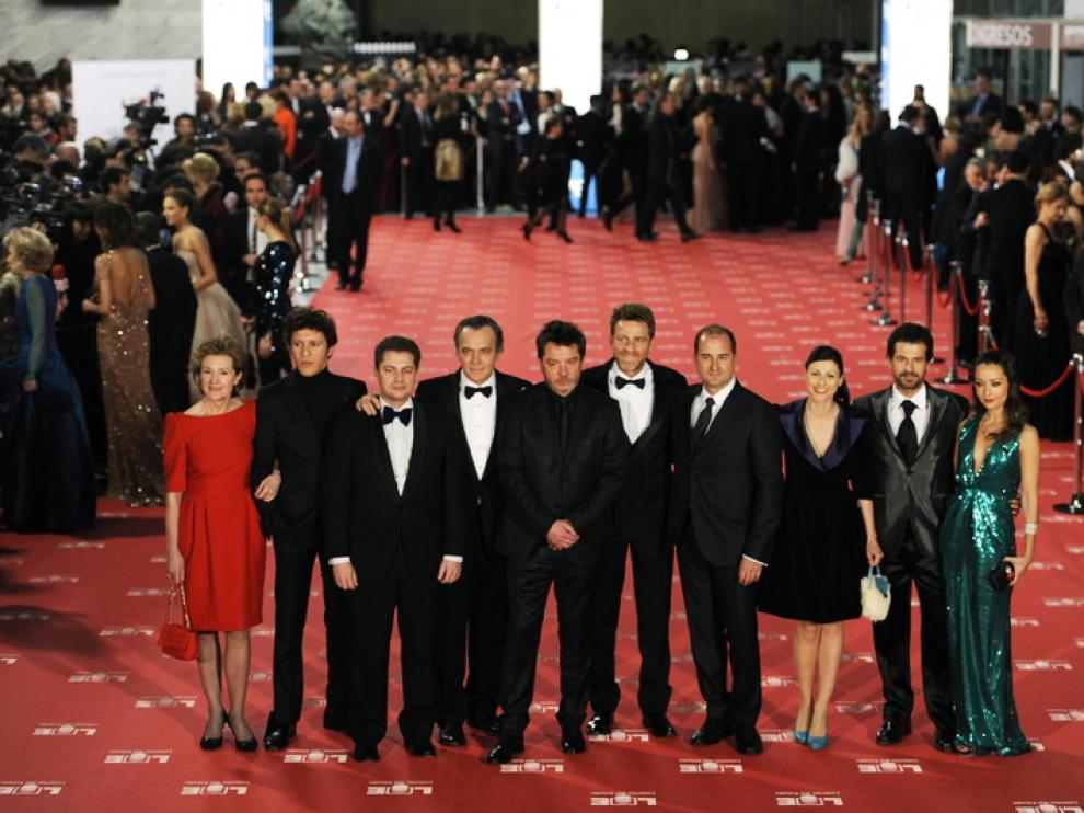 Elegancia en la alfombra roja