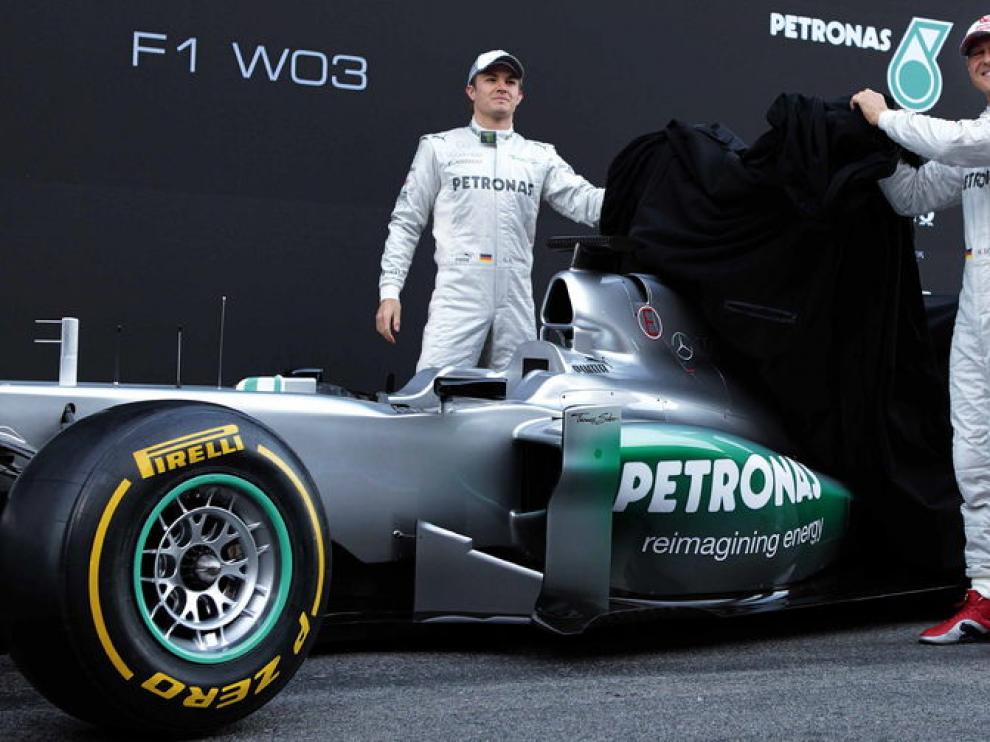 Schumacher y Rosberg, con el nuevo Mercedes