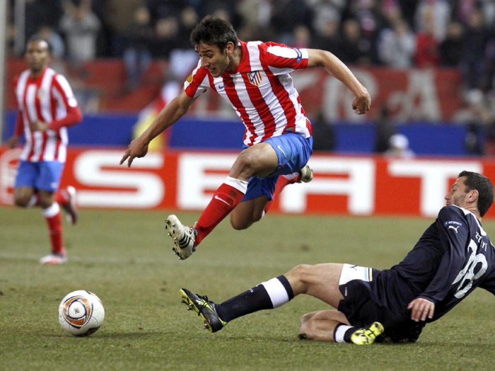 Una jugada del partido entre el Atlético de Madrid y el Lazio