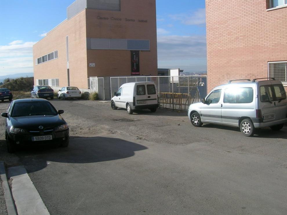 Acceso al centro cívico de Santa Isabel