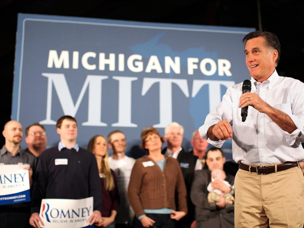 Mitt Romney durante su campaña electoral en Michigan.