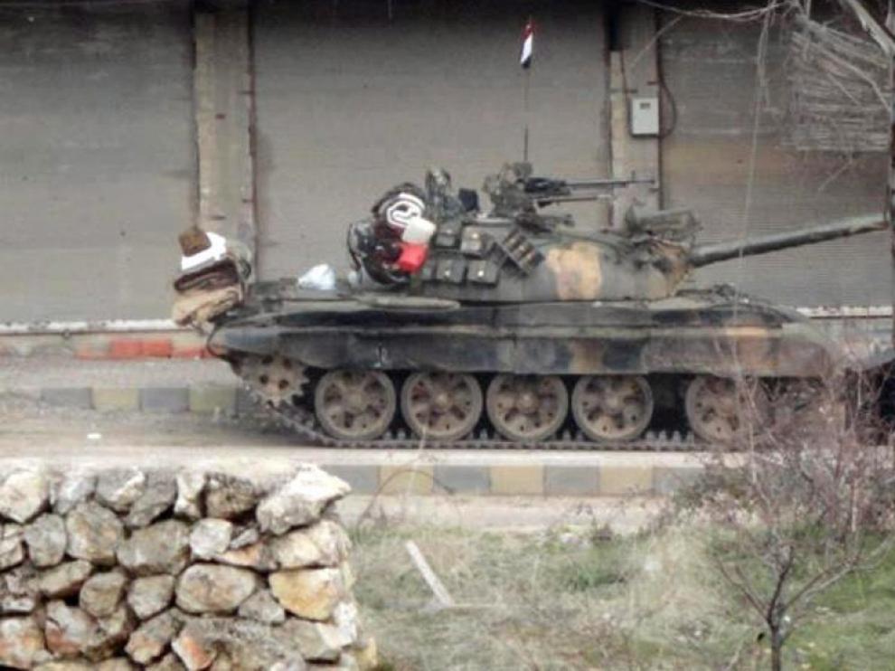 Tanques del Ejército sirio