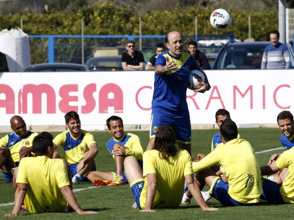 Primer entrenamiento del técnico del Villarreal