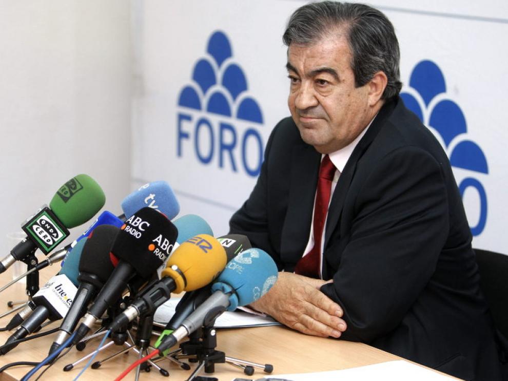 Francisco Álvarez Cascos durante una rueda de prensa.