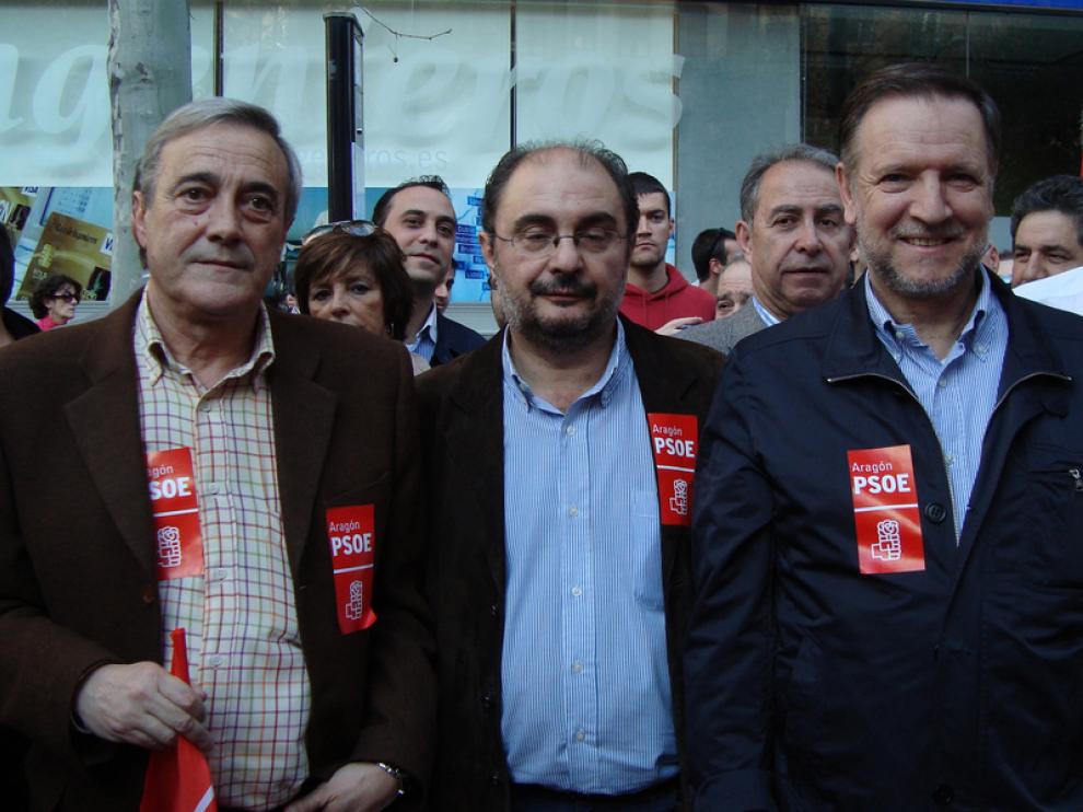 Javier Sada, Marcelino Iglesias y Javier Lambán han acudido a la manifestación