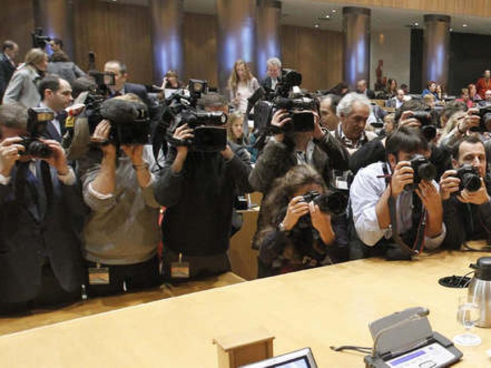 Montoro presentó los presupuestos para 2012