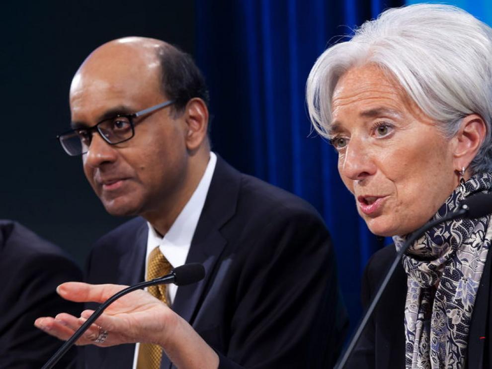 El ministro de Finanzas de Singapur y la directora del Fondo Monetario Internacional, Christine Lagarde.