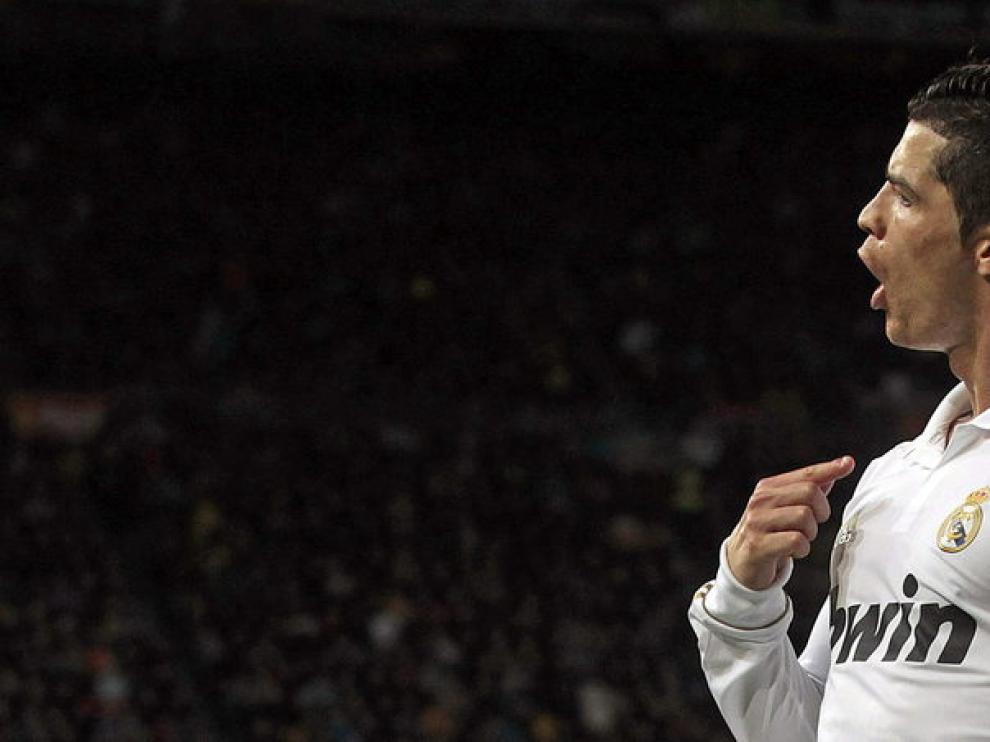 El delantero portugués del Real Madrid Cristiano Ronaldo celebra su gol,