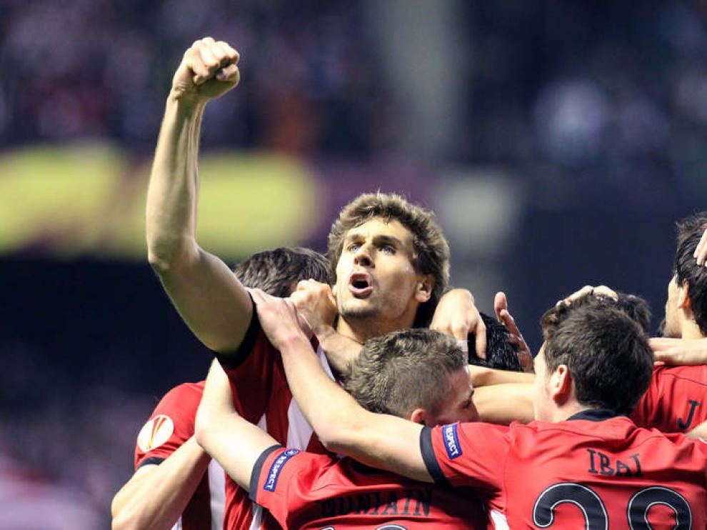 Llorente celebra gol