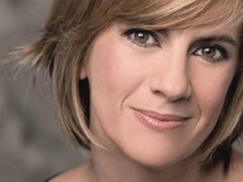 Gemma Nierga es la encargada de dar voz al programa.