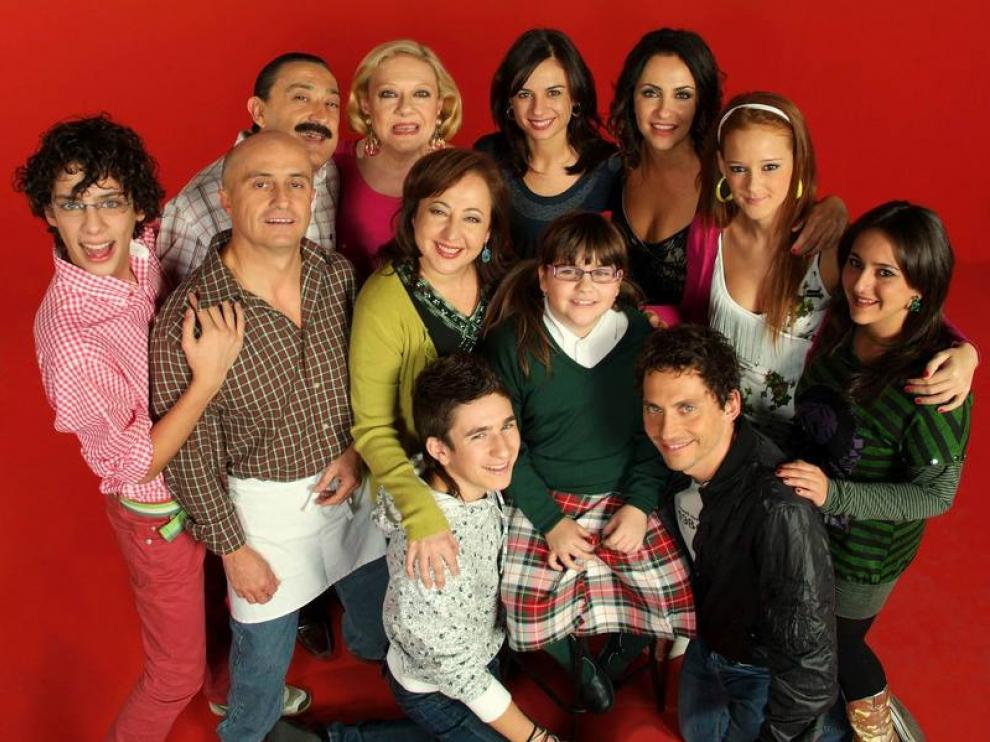 Reparto de la serie Aida.