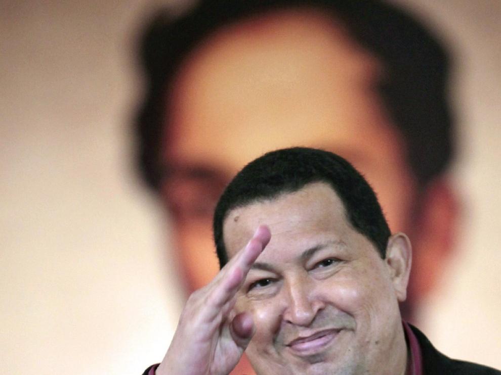 El presidente de Venezuela, Hugo Chávez, se ha emocionado al anunciar su vuelta a Cuba.