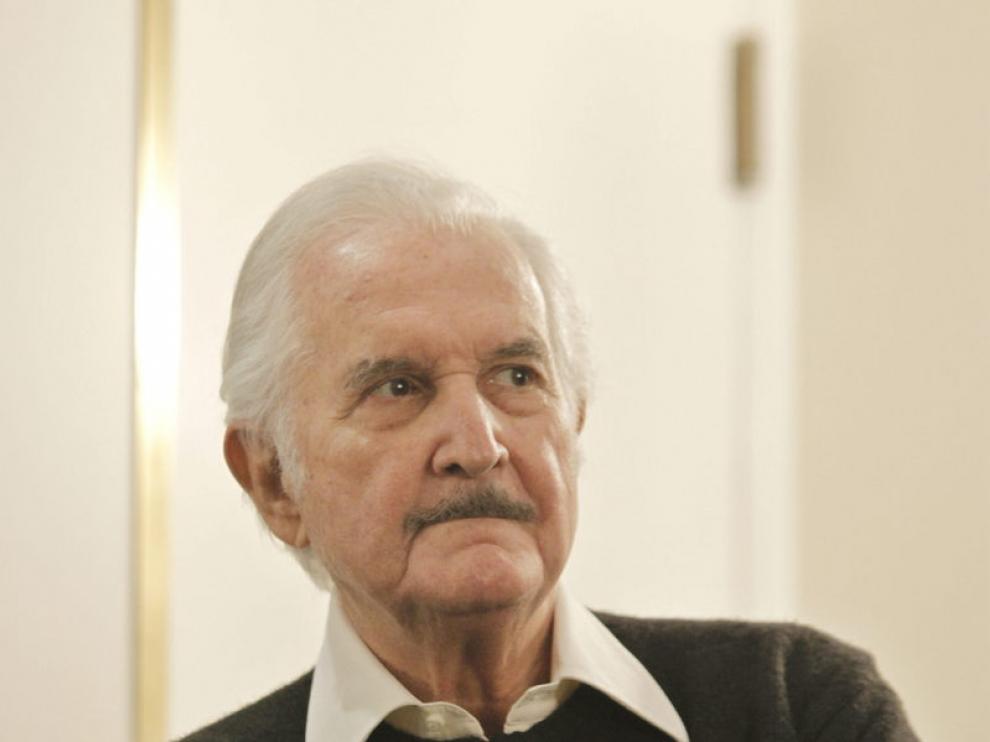 Fotografía de archivo del escritor mexicano Carlos Fuentes