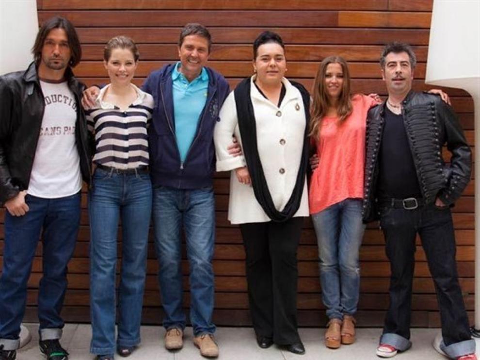 Los protagonistas del programa 'famosos al volante'.